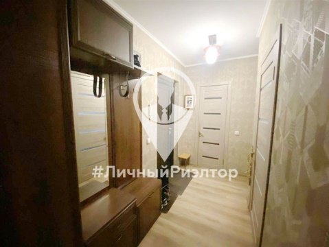 2-к квартира, 4/10 эт., 52м²
