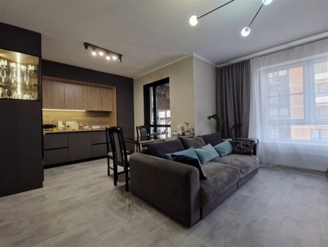 3-к квартира, 11/19 эт., 77м²