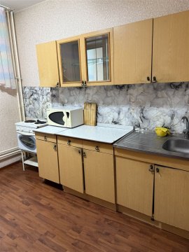 1-к квартира, 2/10 эт., 40м²