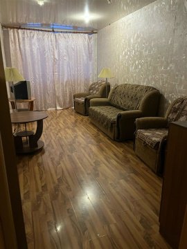 4-к квартира, 1/3 эт., 127м²