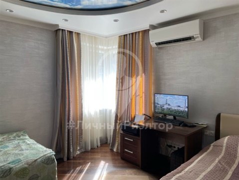 2-к квартира, 2/16 эт., 66м²